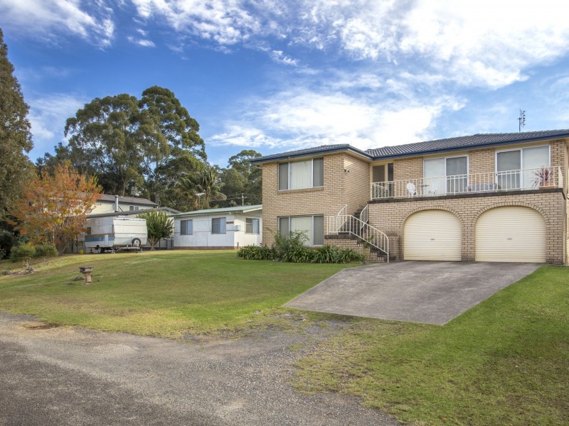 14 The Quarterdeck, Lake Conjola NSW 2539