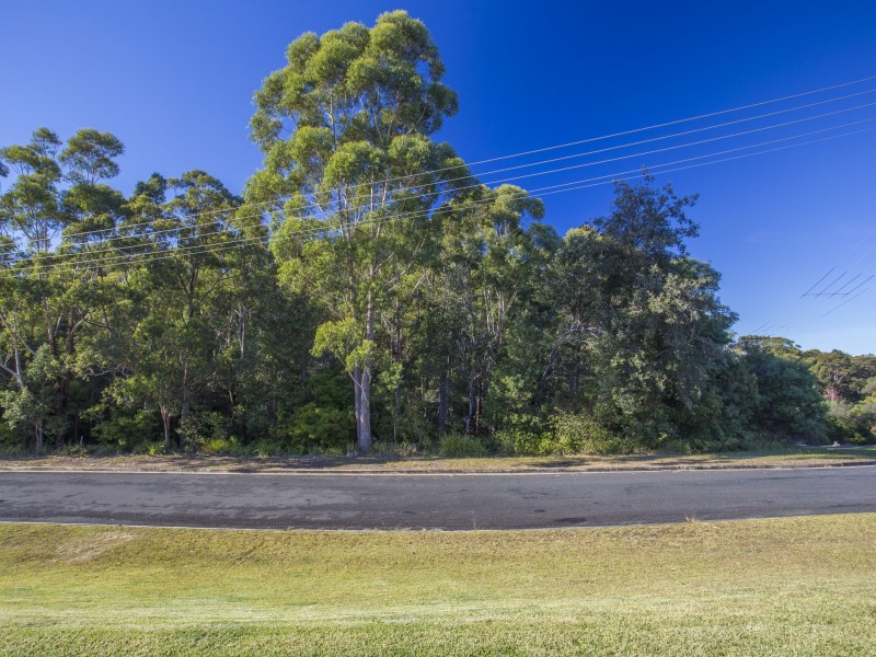 2 Stanton Drive, Ulladulla NSW 2539