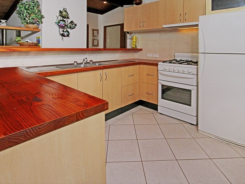 5 Ingold St, Mollymook NSW 2539