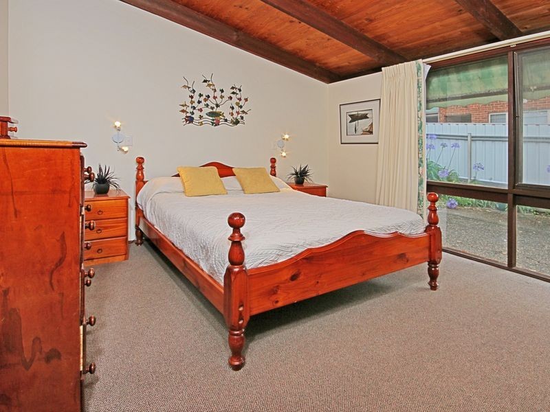 5 Ingold St, Mollymook NSW 2539