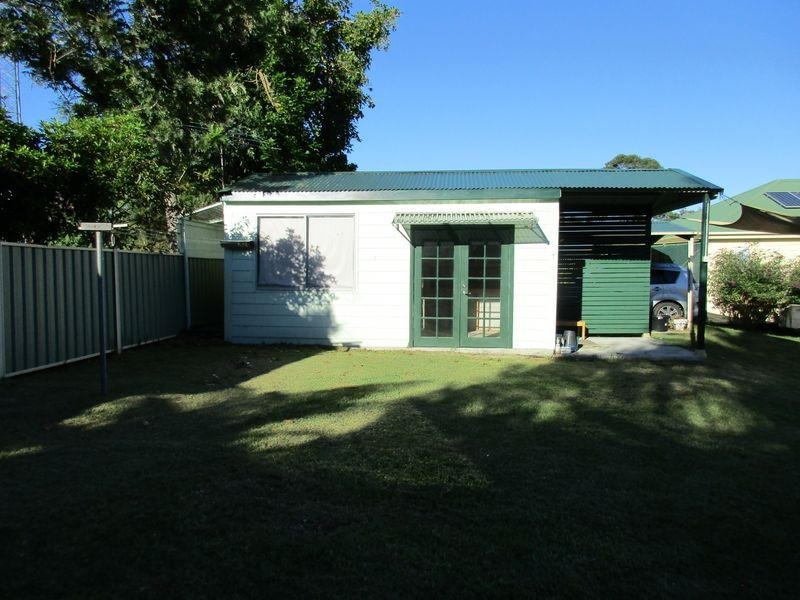78 Princes Highway, Lake Tabourie NSW 2539