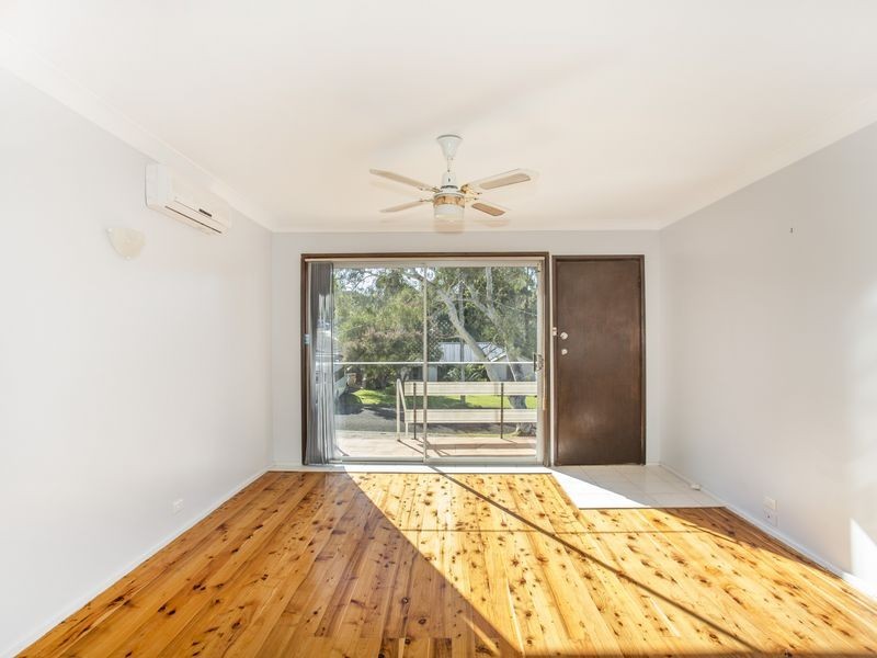 11 Woodglen Crescent, Mollymook NSW 2539