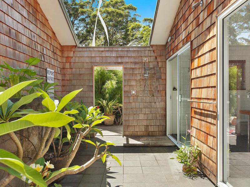 2 Lake Drive, Swanhaven NSW 2540