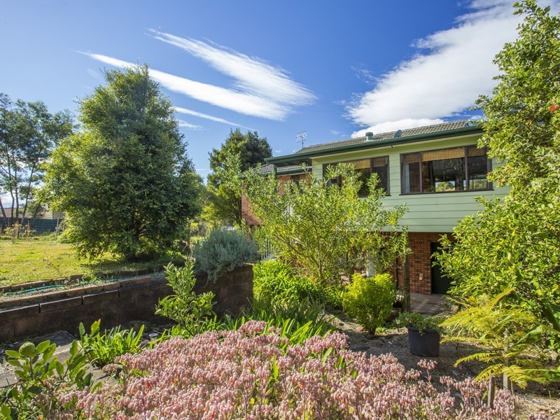 93 Leo Drive, Narrawallee NSW 2539