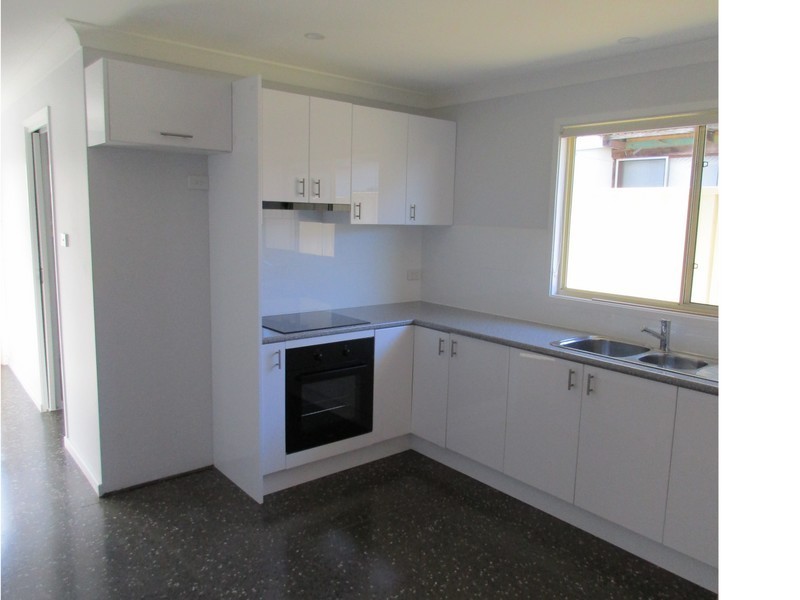 10 Lakeview Drive, Burrill Lake NSW 2539