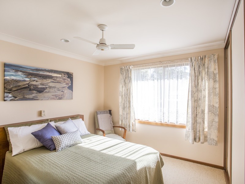 47 River Road, Lake Tabourie NSW 2539