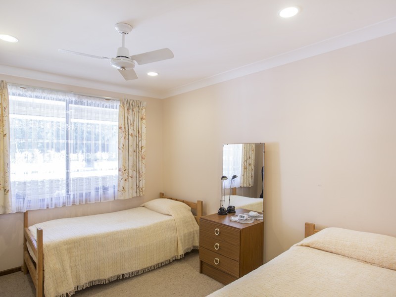 47 River Road, Lake Tabourie NSW 2539