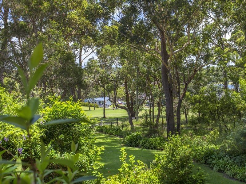 6/1 Riversdale Avenue, Mollymook NSW 2539