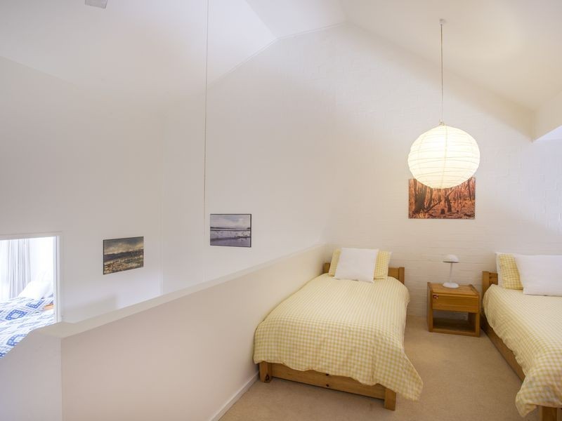 6/1 Riversdale Avenue, Mollymook NSW 2539