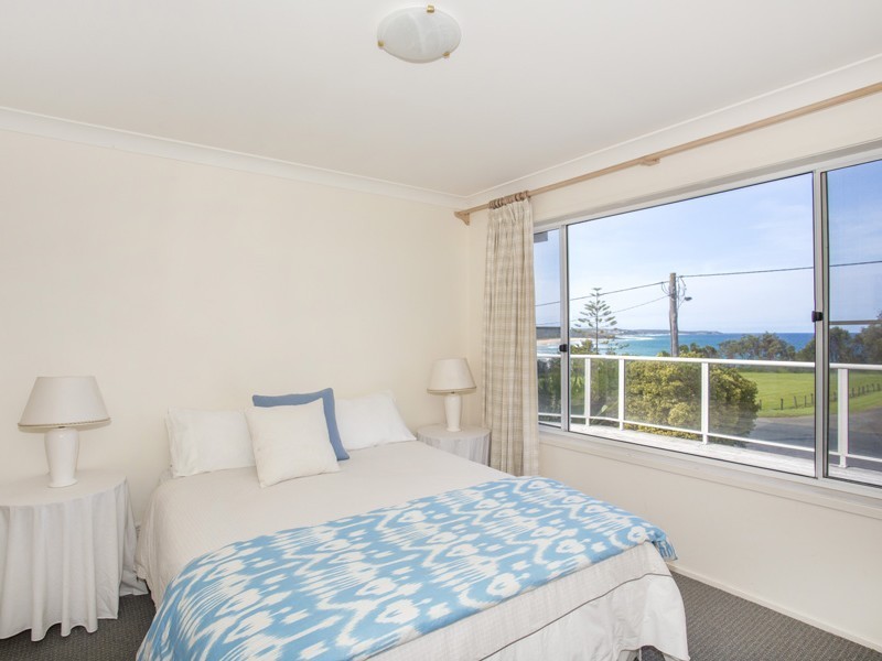 33 Seaside Parade, Dolphin Point NSW 2539
