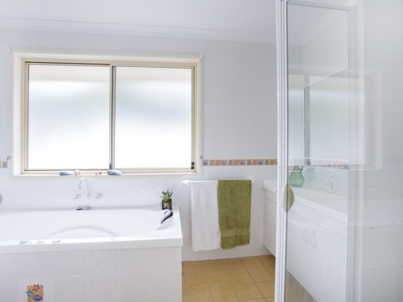 14 Wyoming Avenue, Burrill Lake NSW 2539