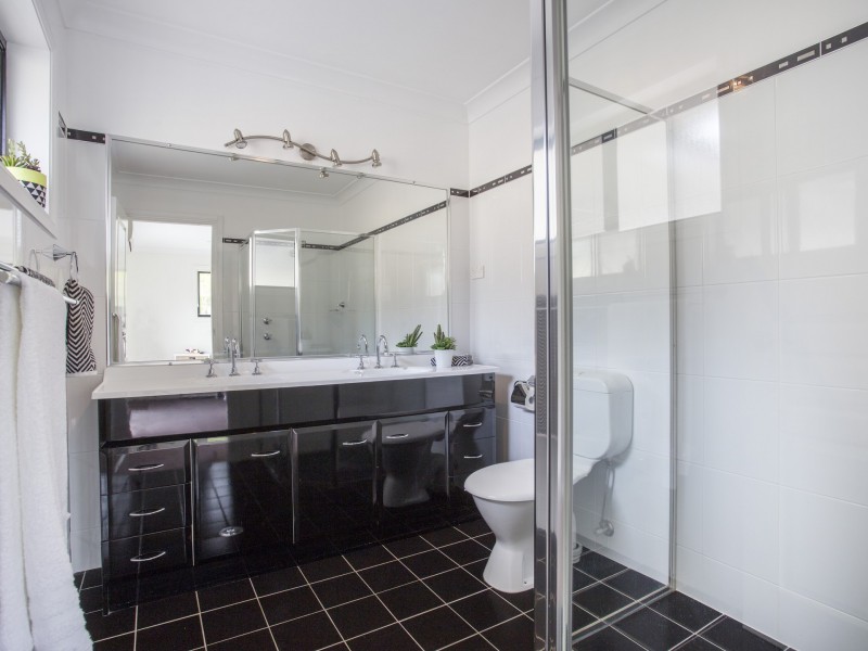 17 Royal Mantle Drive, Ulladulla NSW 2539