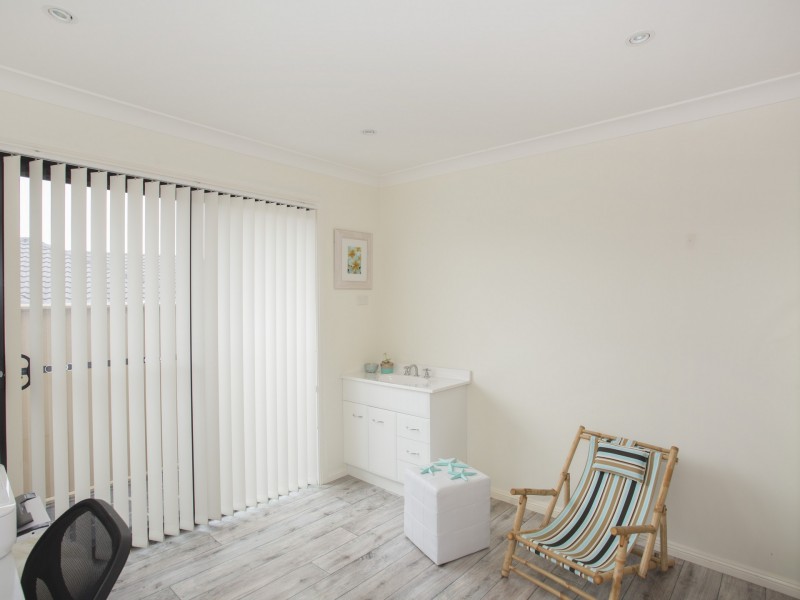 17 Royal Mantle Drive, Ulladulla NSW 2539