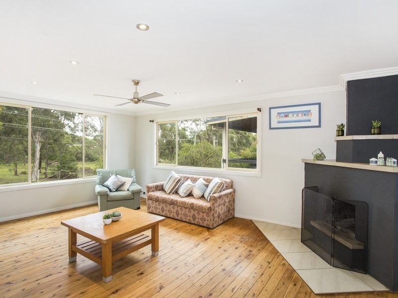 18 Ilett Street, Mollymook NSW 2539