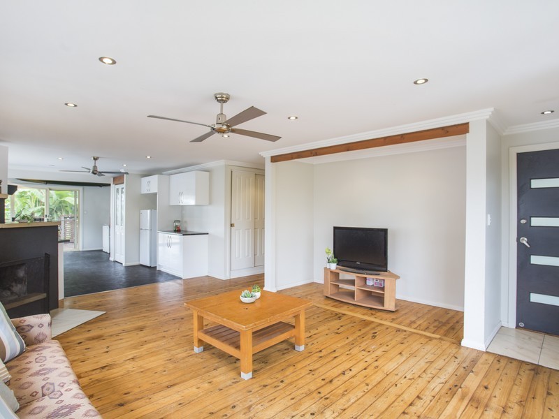 18 Ilett Street, Mollymook NSW 2539