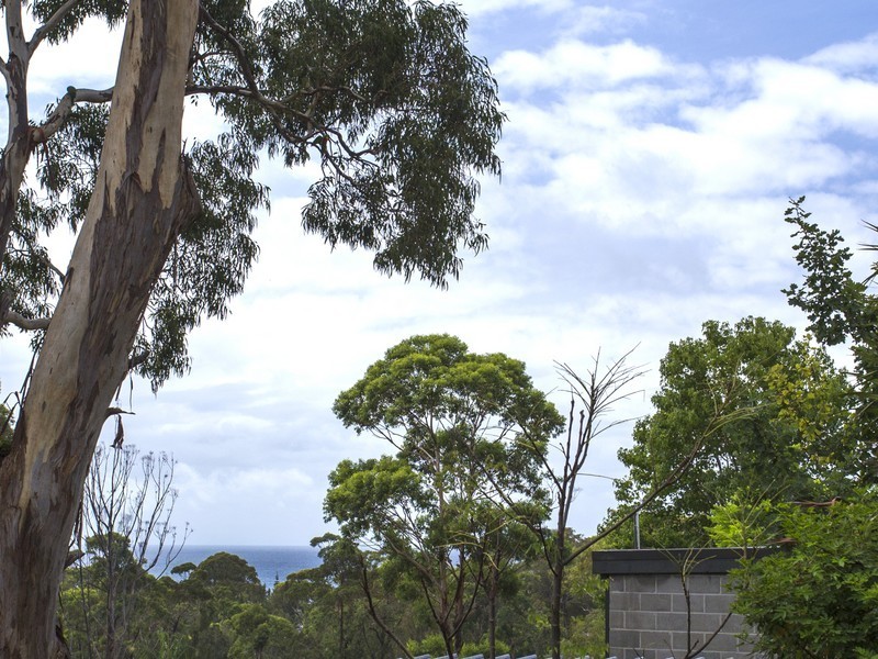 18 Ilett Street, Mollymook NSW 2539