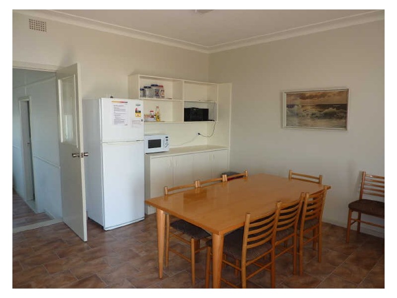 25 Seaside Parade, Dolphin Point NSW 2539