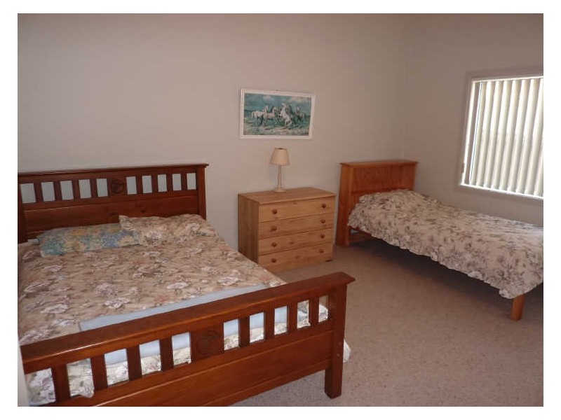 25 Seaside Parade, Dolphin Point NSW 2539