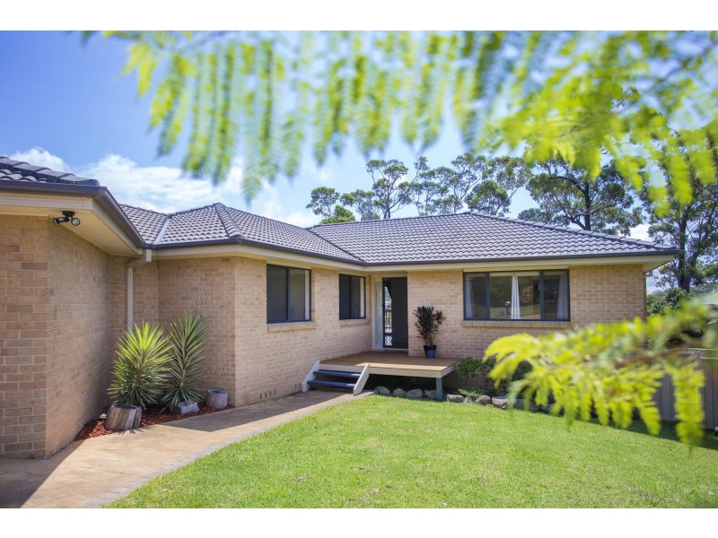 42 Royal Mantle Drive, Ulladulla NSW 2539