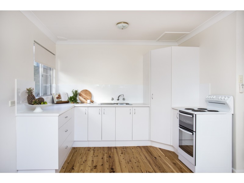 86 Tallwood Avenue, Mollymook NSW 2539