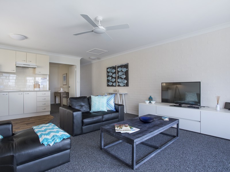 Unit 6/1 Golf Avenue, Mollymook NSW 2539