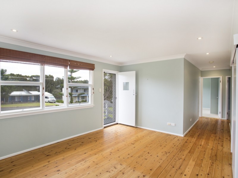 30 South Pacific Crescent, Ulladulla NSW 2539