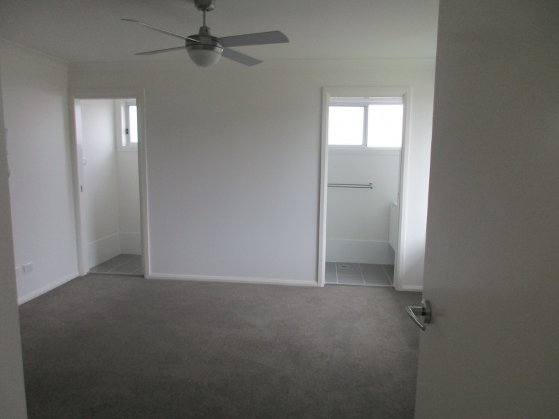 26 Scorpio Grove, Narrawallee NSW 2539