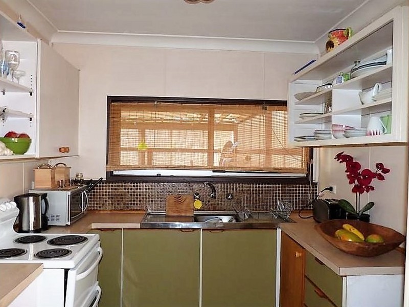 4 Bangalow Street, Narrawallee NSW 2539