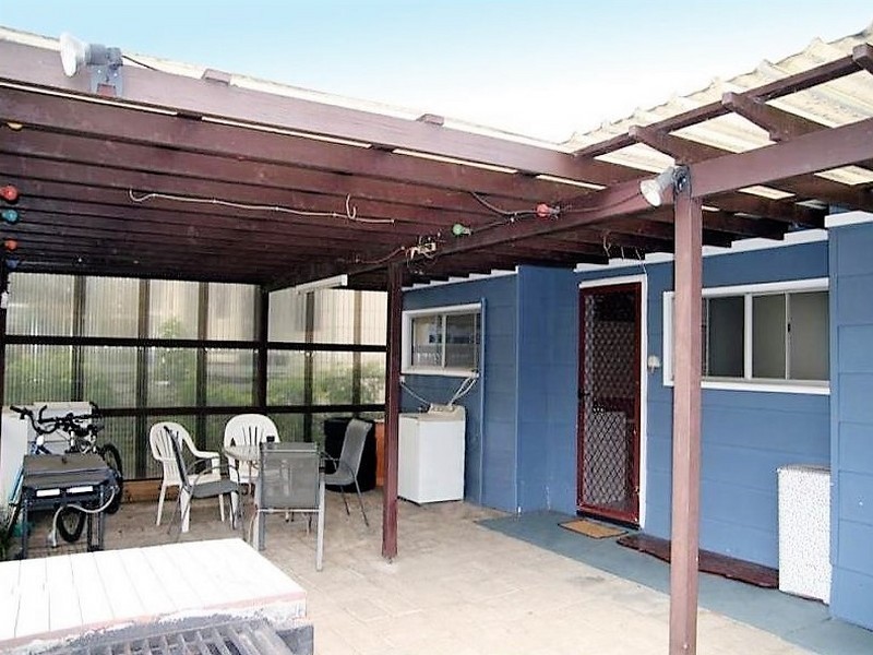 4 Bangalow Street, Narrawallee NSW 2539