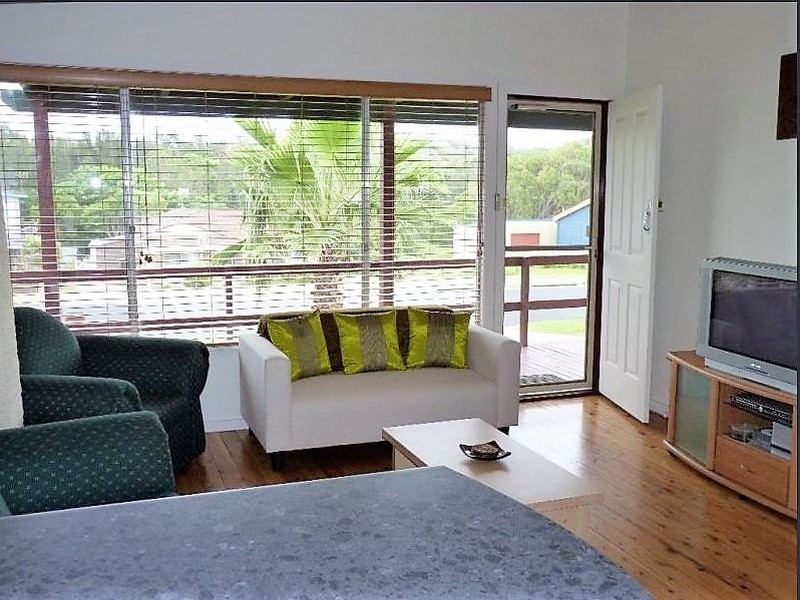 24 South Pacific Crescent, Ulladulla NSW 2539