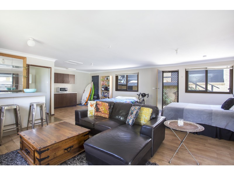 165 Matron Porter Drive, Narrawallee NSW 2539