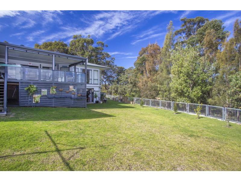 17 Bada Crescent, Burrill Lake NSW 2539