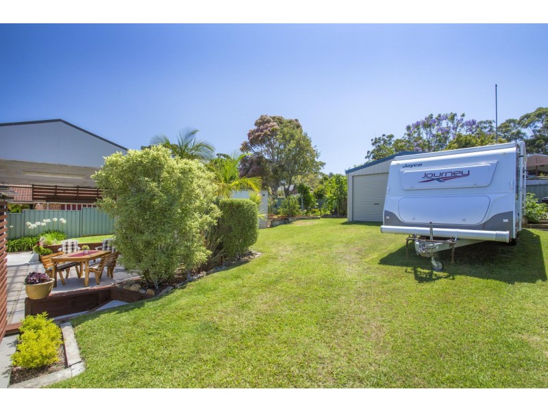 10 Driver Avenue, Mollymook NSW 2539