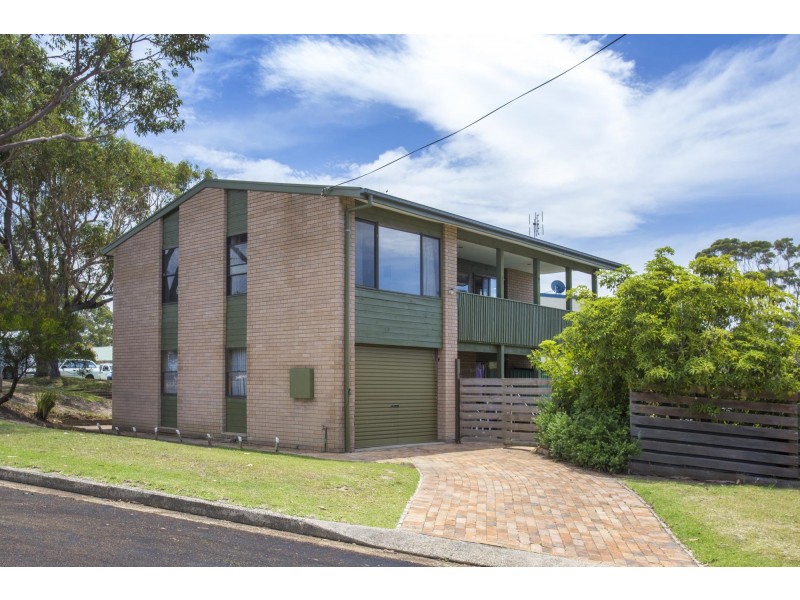 21 Victor Avenue, Narrawallee NSW 2539