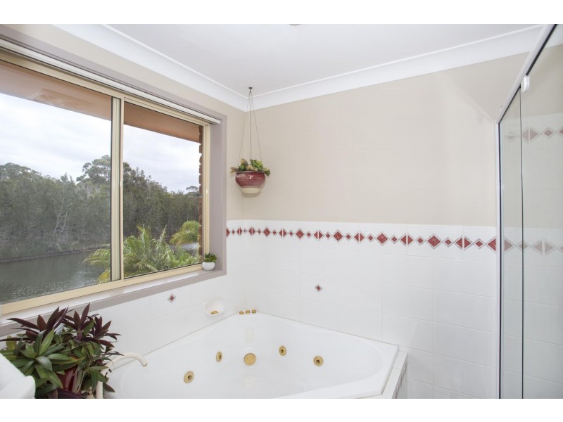 79 Lake Conjola Entrance Road, Lake Conjola NSW 2539