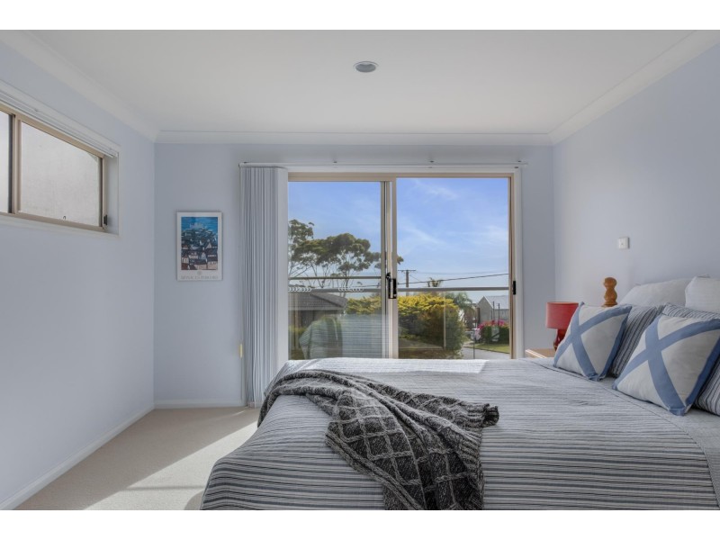 21 Booth Avenue, Narrawallee NSW 2539