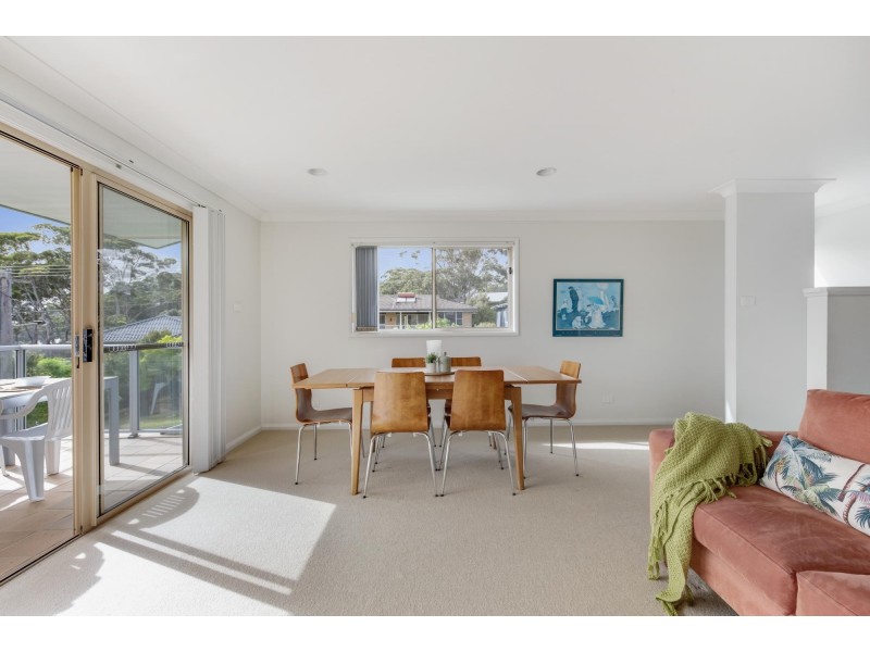 21 Booth Avenue, Narrawallee NSW 2539