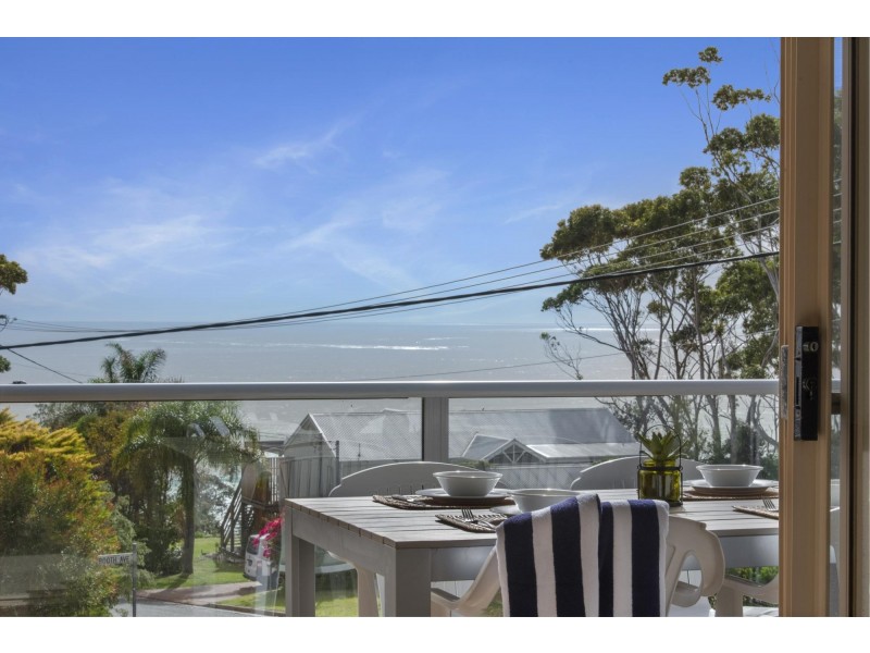 21 Booth Avenue, Narrawallee NSW 2539