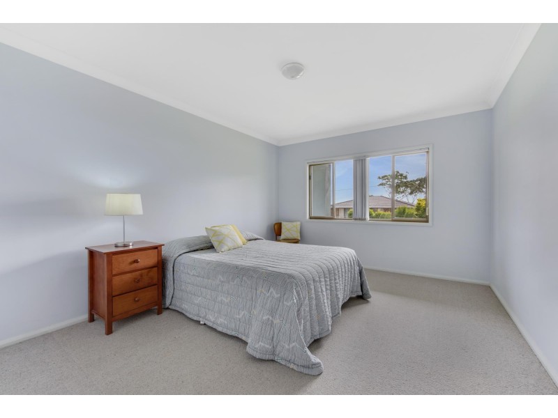 21 Booth Avenue, Narrawallee NSW 2539