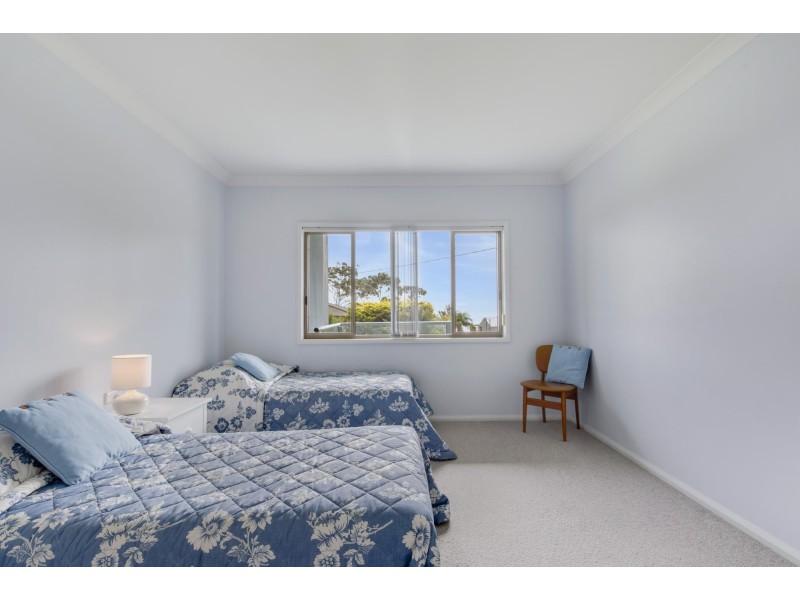 21 Booth Avenue, Narrawallee NSW 2539