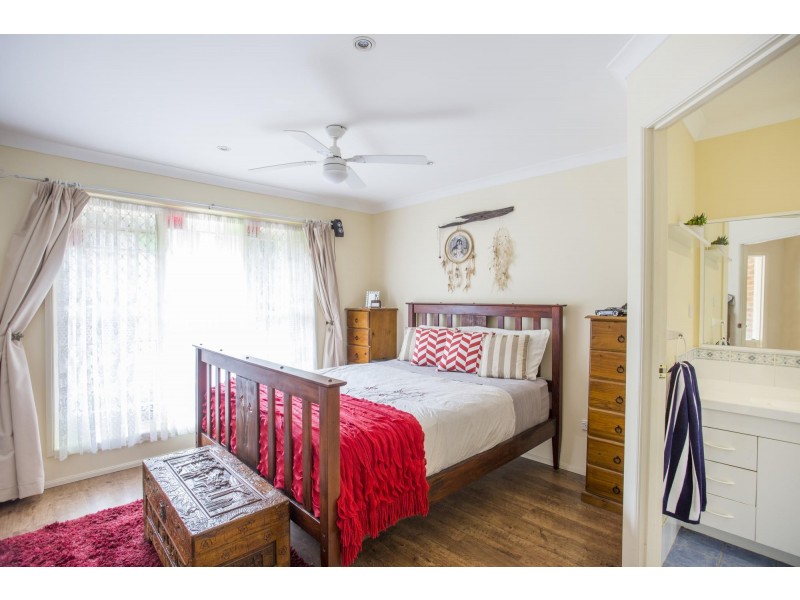 14 Wyoming Avenue, Burrill Lake NSW 2539