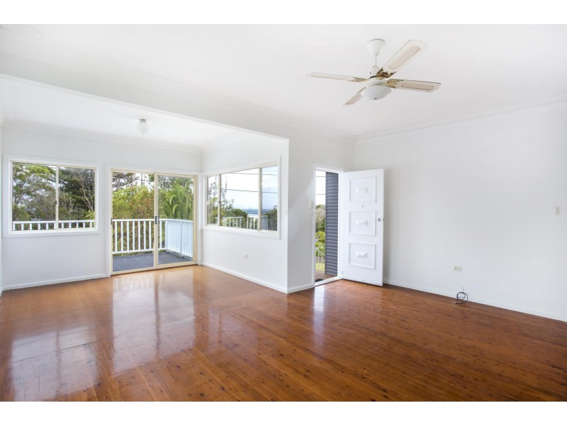 71 Mitchell Pde, Mollymook NSW 2539