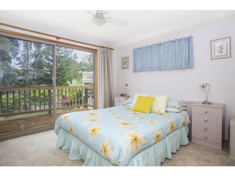 11 Treetops Crescent, Mollymook NSW 2539