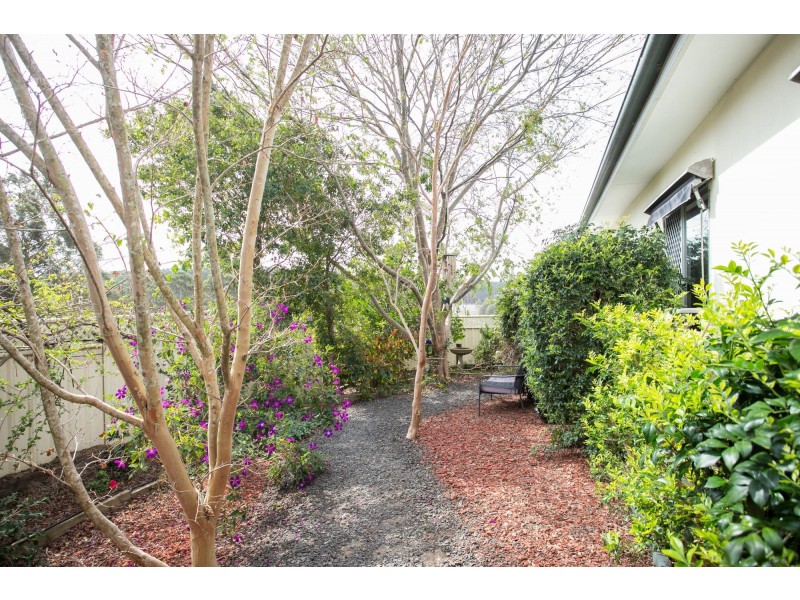 8 Everett Court, Mollymook Beach NSW 2539