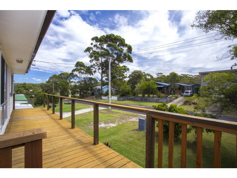 51 Mercury Drive, Lake Tabourie NSW 2539