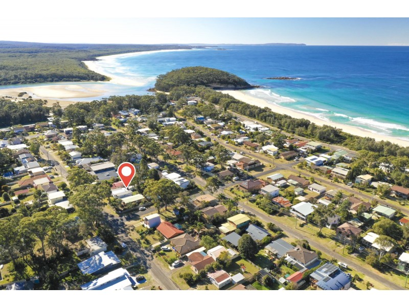 24 Bangalow Street, Narrawallee NSW 2539