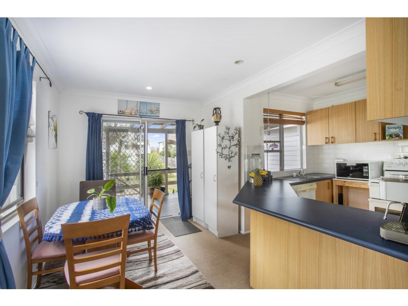 24 Bangalow Street, Narrawallee NSW 2539