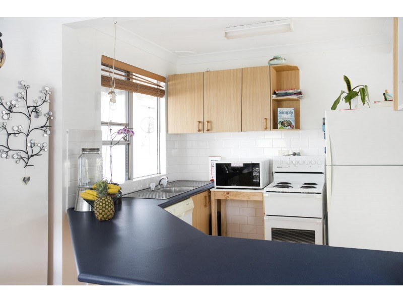 24 Bangalow Street, Narrawallee NSW 2539