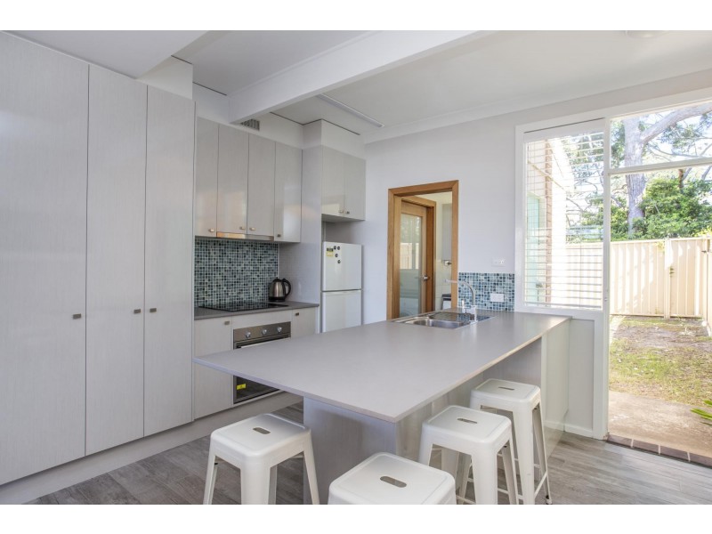 4/1 Ingold Avenue, Mollymook NSW 2539