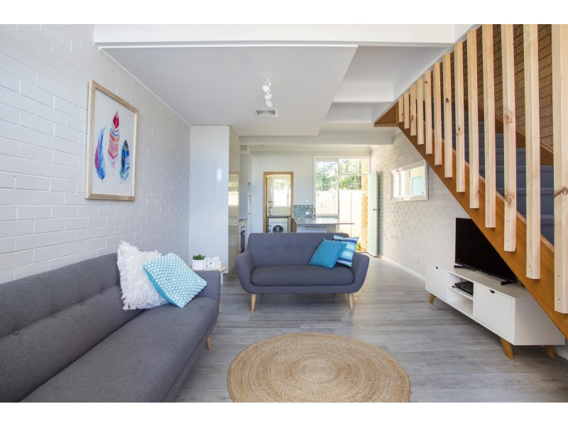 4/1 Ingold Avenue, Mollymook NSW 2539